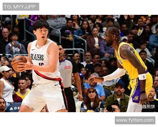 大比分打败湖人,杨瀚森喜提8分钟上场 却打出糟糕的体现 大比分打败湖人,杨瀚森喜提8分钟上场 却打出糟糕的体现